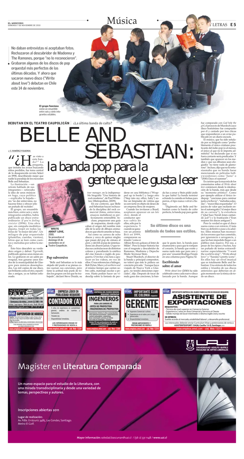 Página del suplemento Artes y Letras de El Mercurio con el titular sobre Belle and Sebastian y una foto del grupo escocés sentado en un sofá