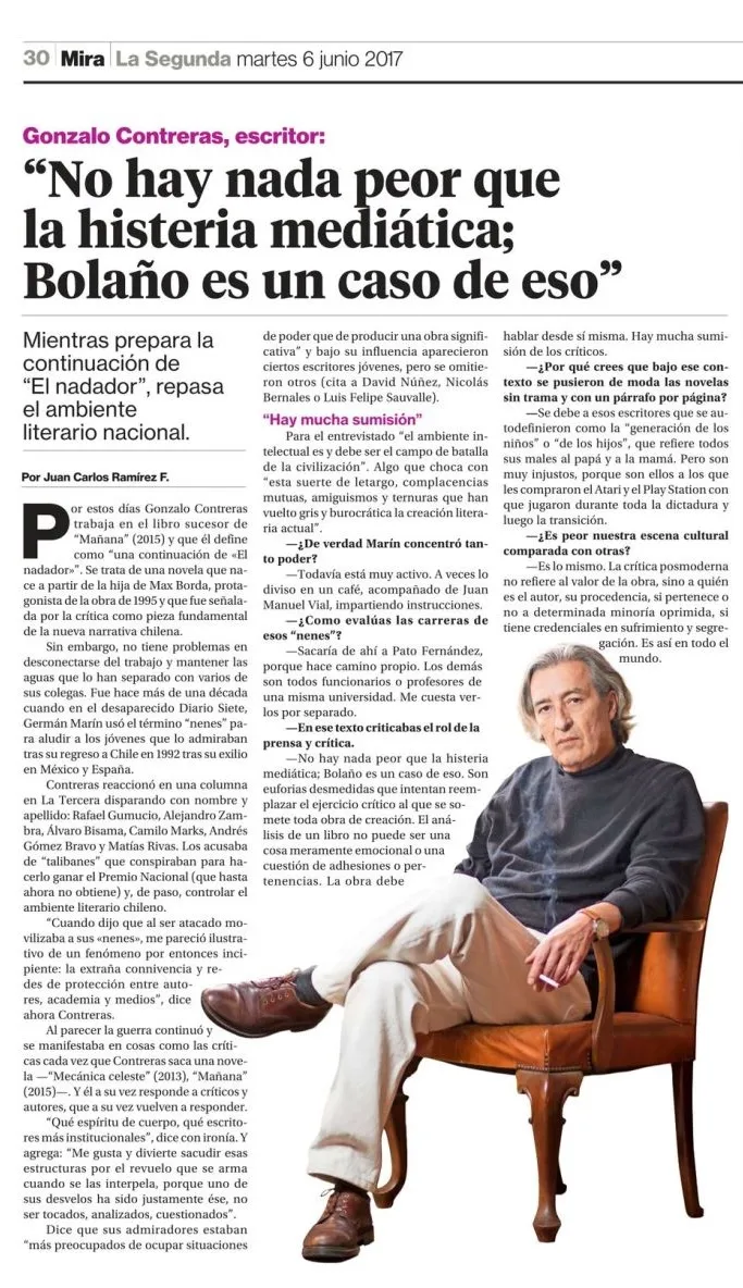 Página de la sección Mira de La Segunda con un retrato de Gonzalo Contreras sentado en un sillón y el titular 'No hay nada peor que la histeria mediática; Bolaño es un caso de eso'